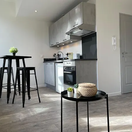 Bel Lumineux Avec Climatisation Et Pierre Bordelaise Pour 2p Apartamento
